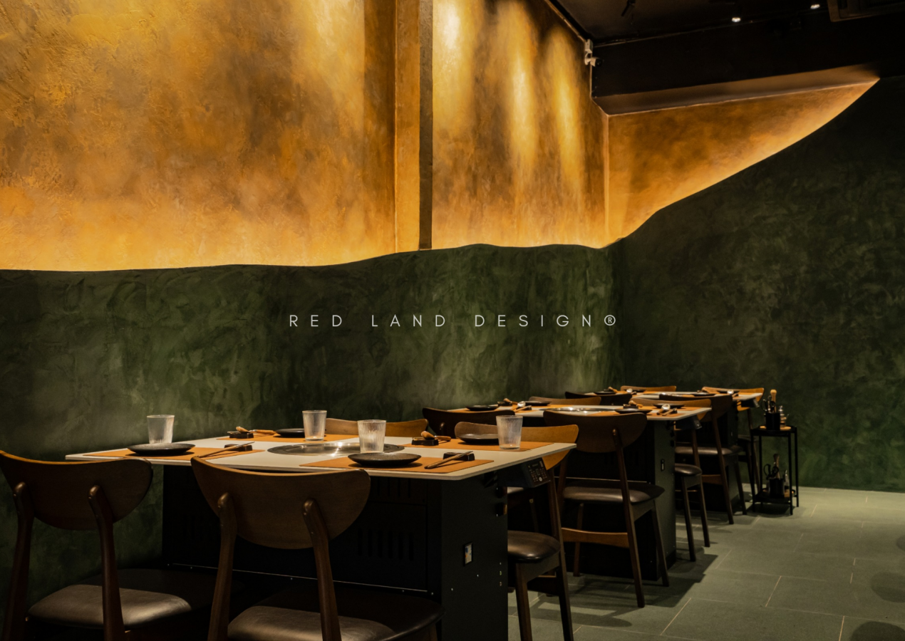 SOPHISTICATED RESTAURANT INTERIOR DESIGN WITH ART APPEAL